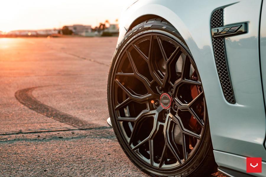 Колеса Cadillac CTS-V on Vossen Wheels (HF-2) 2019 года  (фото 26 из 32)